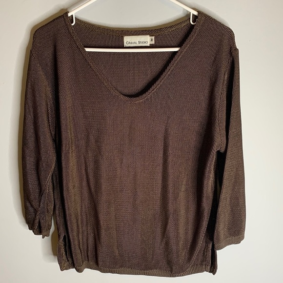 Casual Studio Brown nylon mesh like 3/4 sleeve Top, size Medium, good condition - Picture 1 of 6